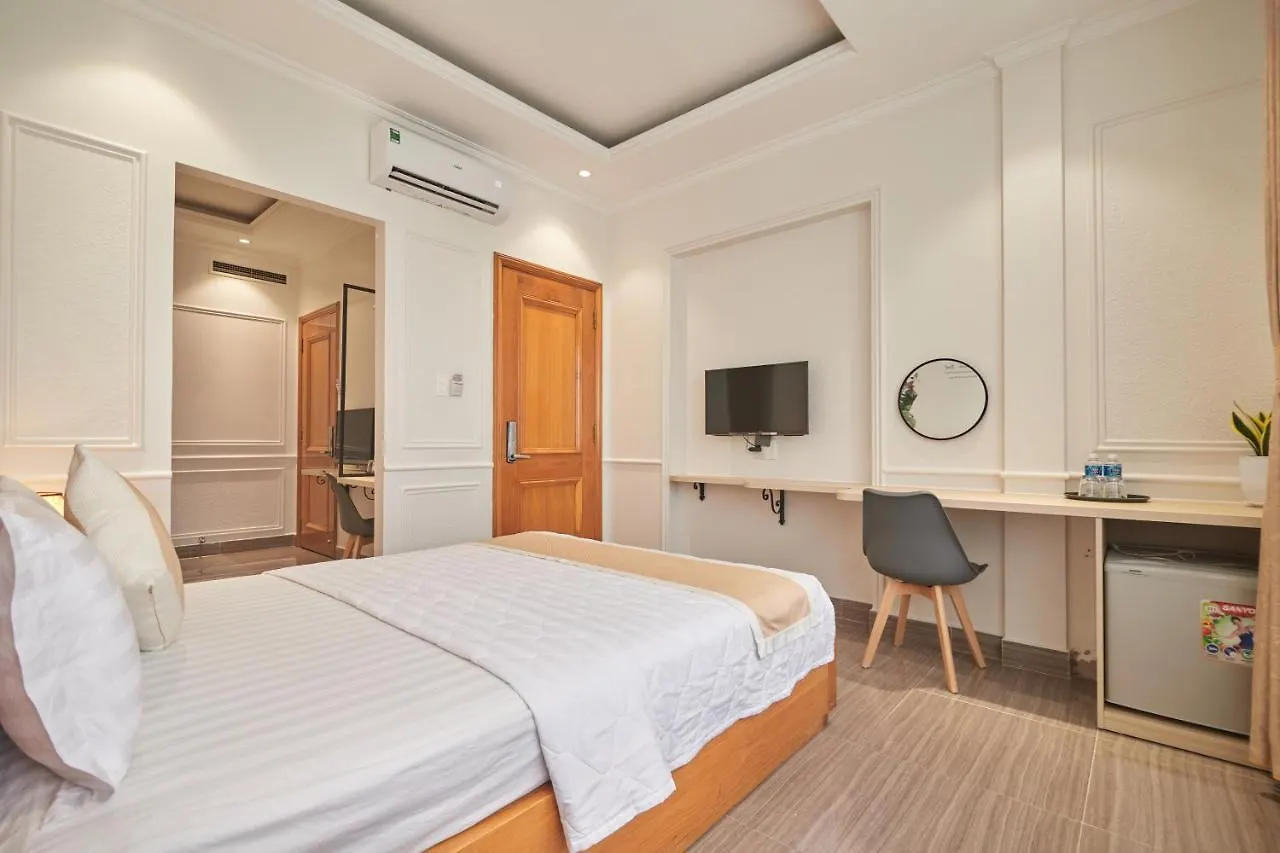 Bin Bin 10 - Mimosa Hotel Near Tan Son Nhat Airport ホーチミン市
