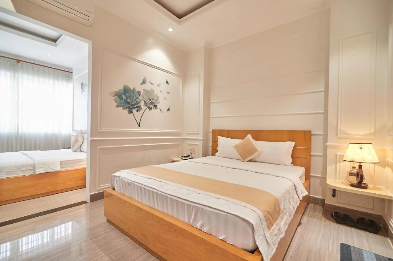 Bin Bin 10 - Mimosa Hotel Near Tan Son Nhat Airport Πόλη Χο Τσι Μινχ