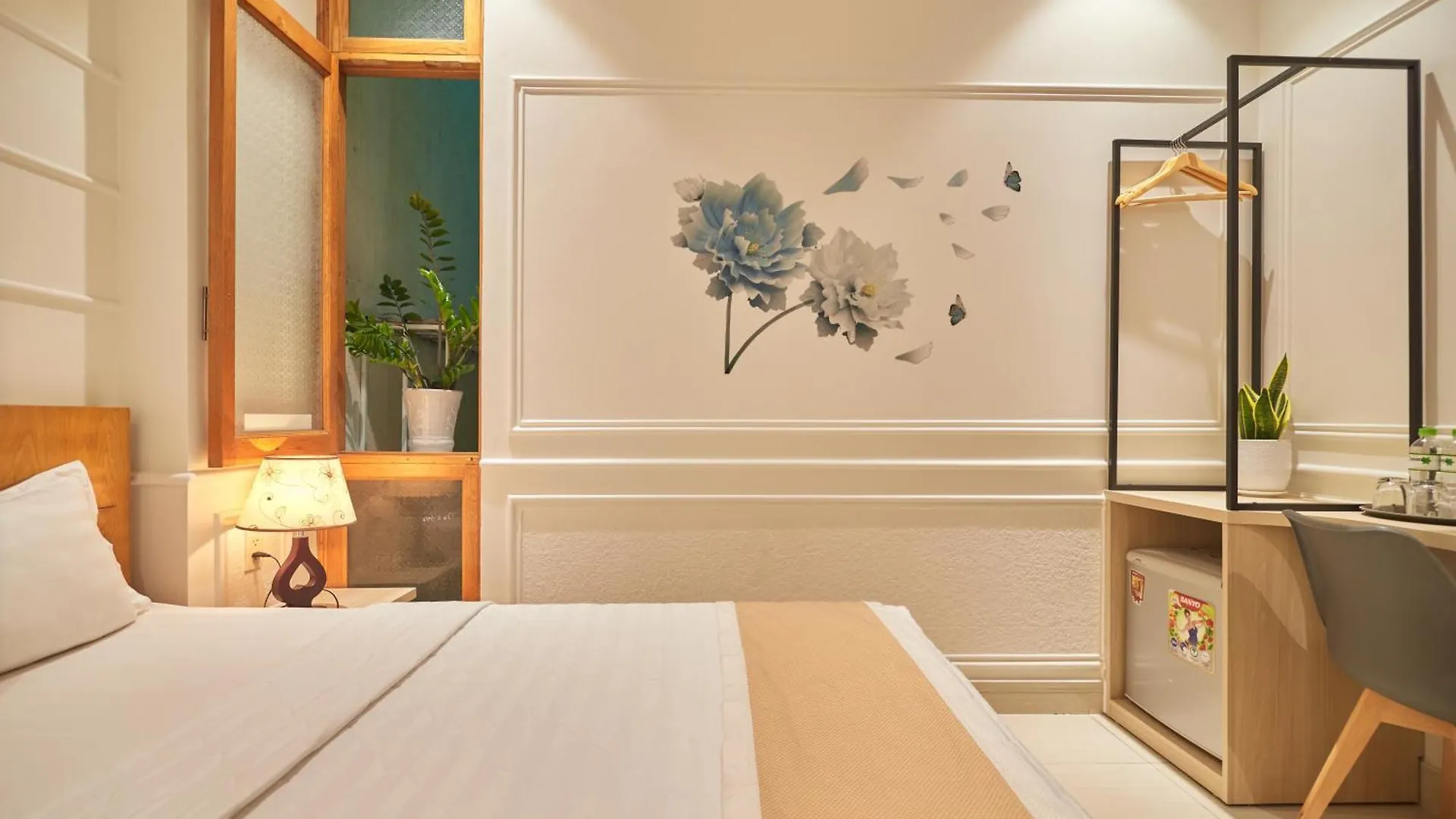 Bin Bin 10 - Mimosa Hotel Near Tan Son Nhat Airport Ho Chi Minh City